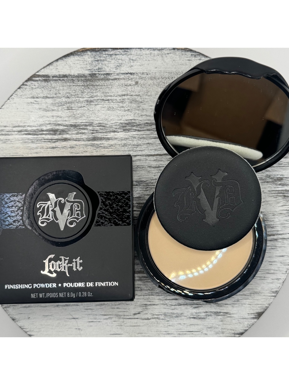 Kat Von D Lock-It Finishing Pressed Powder LIGHT Full Size Brand New RARE